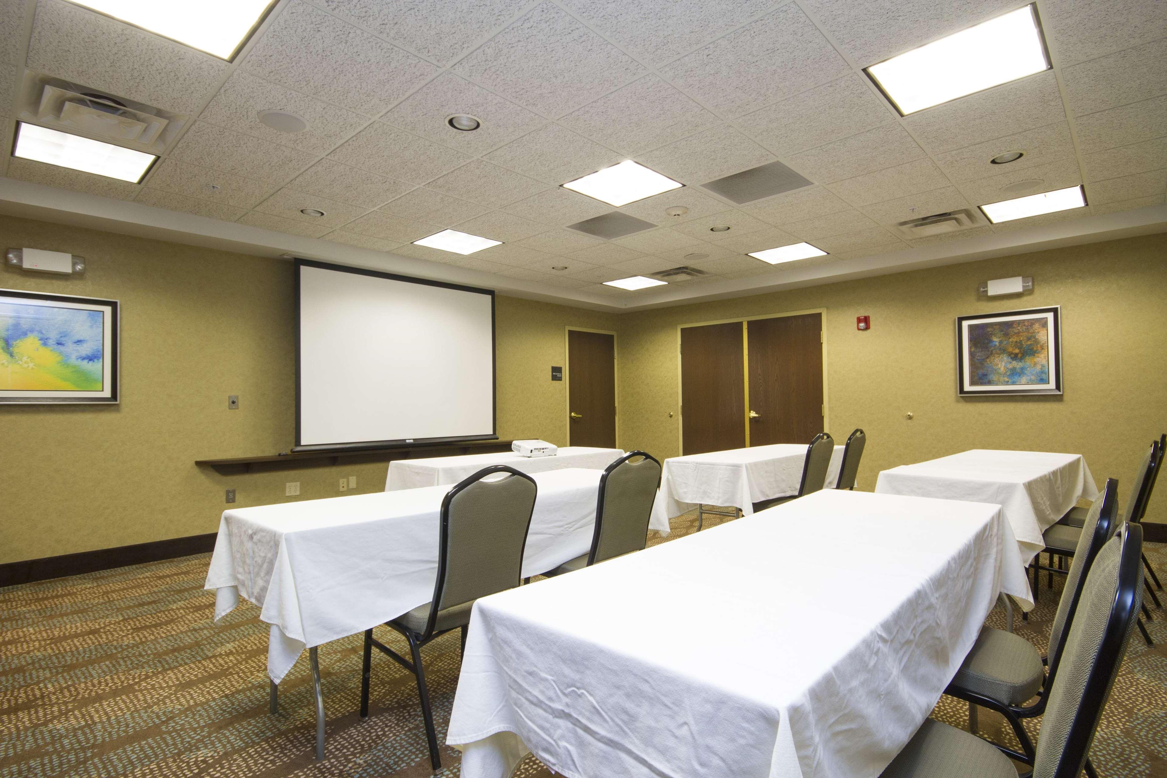 Hampton Inn Marshall Buitenkant foto
