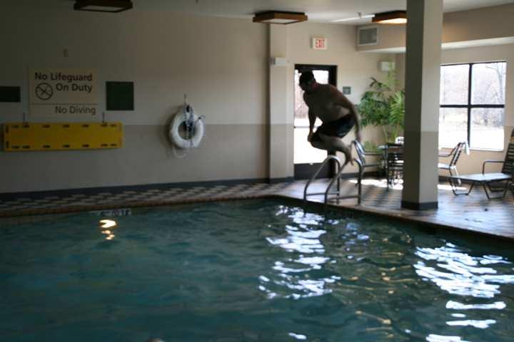 Hampton Inn Marshall Buitenkant foto