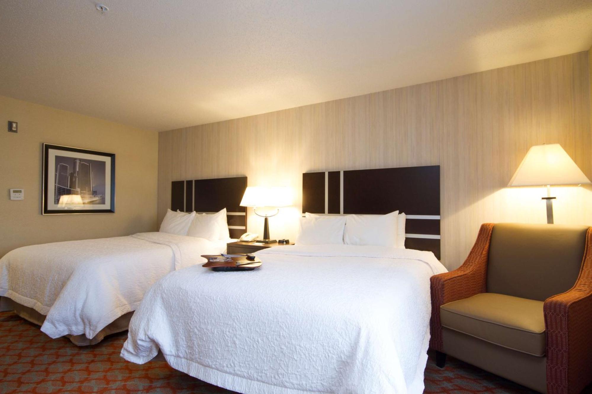 Hampton Inn Marshall Buitenkant foto
